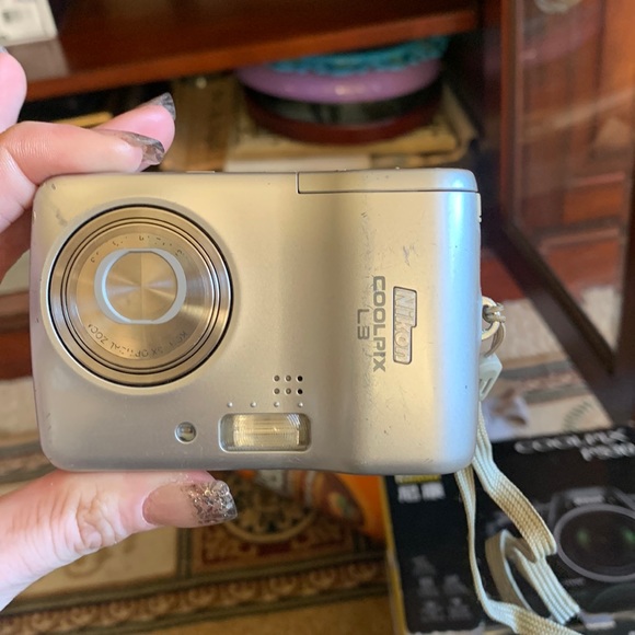 Nikon - Picture 1 of 1